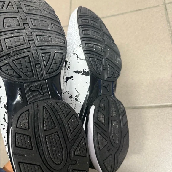 Puma Mesh White and Black Athletic Shoes - Picture 3 of 3